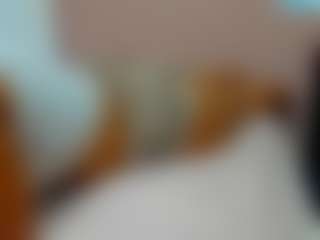 olivahot31 MILF webcam performer live streaming