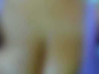 Live cam show with olivahot31 - Ebony Big Tits on PervPlay.com