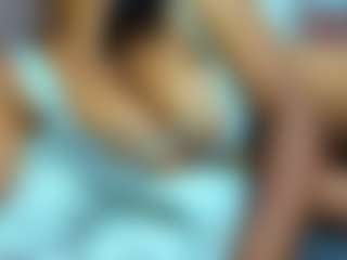 Live cam show with olivahot31 - Ebony MILF on CamwithHer