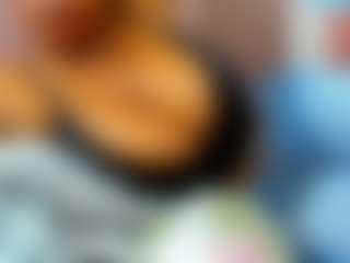 Live cam show with olivahot31 - Living Room on Camversity