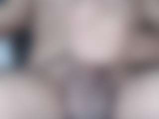 Live cam show with pellux - Bedroom on Stripli.com