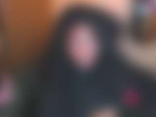 Live cam show with Teerry - Brown Eyes on Camming Site