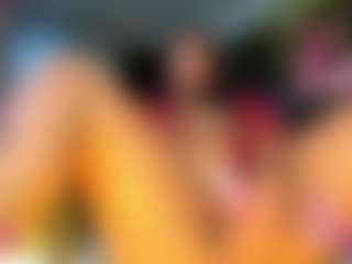 Live cam show with Onika - Blowjob on CSO-WL