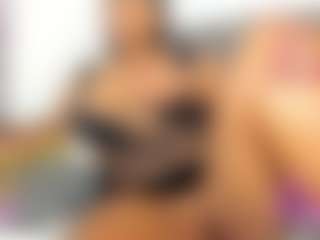 Live cam show with Onika - MILF Teen (18+) on realtime-chat