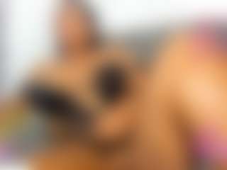Live cam show with Onika - Big Tits Small Tits on realtime-chat