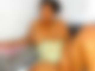 Live cam show with Onika - Smoking on googirlz