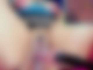 Live cam show with kassandratv-gamer - Bikini on Milf Play