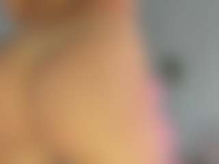 Live cam show with Tiffany - Belly on xxxlivecams.org