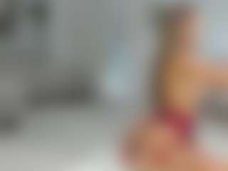 Live cam show with Tiffany - Latina Petite on Cam Slut