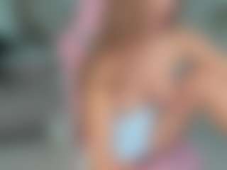 Live cam show with Tiffany - BBW on CamClone
