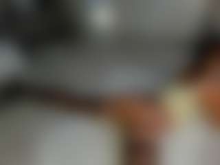 Live cam show with Tiffany - Petite on Camsoda