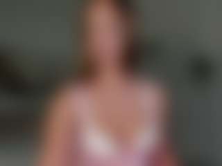 Live cam show with Tiffany - Brown Eyes on livesuperchat.net