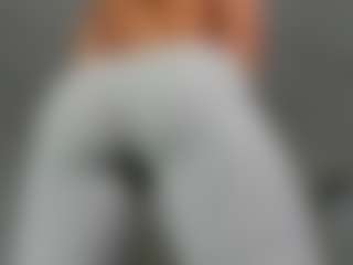 Live cam show with Tiffany - Abs on Camsoda