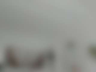 Live cam show with Tiffany - Latina Petite on Camsoda