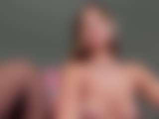 Live cam show with Tiffany - Tease on justonemore.cc