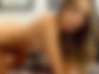 Live cam show with AnaPanda - Ddlg on StripNow