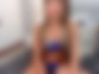Live cam show with mili-moon - Curly on Camsoda