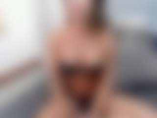 Live cam show with mili-moon - Shaved Pussy on Dare Cams