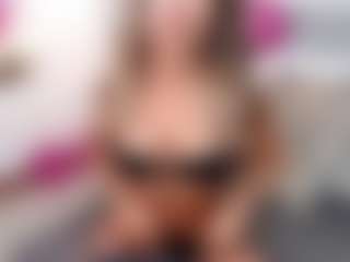 mili-moon's Live Sex Cam Show