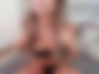 mili-moon's Live Sex Cam Show