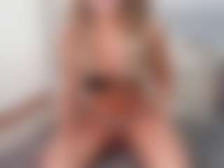 mili-moon's Live Sex Cam Show