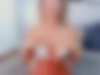 mili-moon's Live Sex Cam Show
