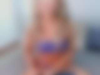 Live cam show with mili-moon - Shaved Pussy Teen (18+) on Camsoda Late Night