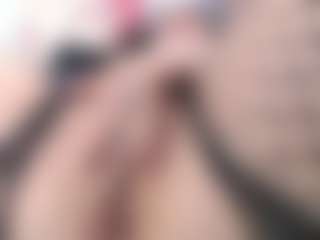Live cam show with Evelyn_Sheeran - Facial on Camming Site