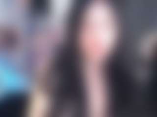 Live cam show with Evelyn_Sheeran - Facial on luckytryst.com