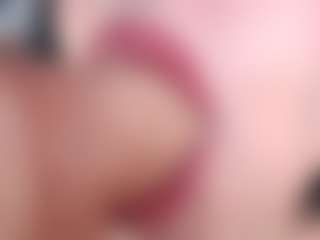 Live cam show with Evelyn_Sheeran - Athletic Teen (18+) on Camsoda