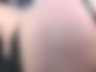 Live cam show with Evelyn_Sheeran - Petite Teen (18+) on Camsoda