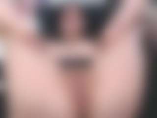 Live cam show with Evelyn_Sheeran - Drinking on liverealitysex.com