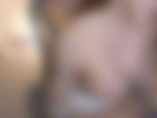 Live cam show with JOANA PALMER - Blowjob Brown Hair on Livezox