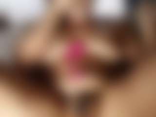 Live cam show with lesly Moore - Brown Hair on Camiplay Live