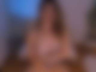 Live cam show with lesly Moore - BBW Squirt on Camming Site