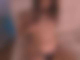 Live cam show with lesly Moore - White Blonde Hair on AdultVida.com | colombia