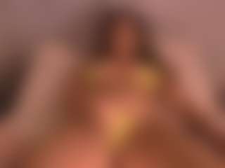 Live cam show with lesly Moore - Squirt on studioflirtlive.com