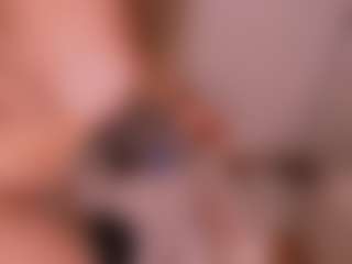 Live cam show with lesly Moore - Tease Big Tits on camwithhim.com