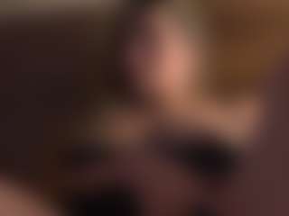 Live cam show with lesly Moore - Public Big Tits on camtv