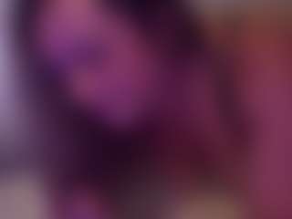 Live cam show with lesly Moore - Brown Eyes on Free Soda