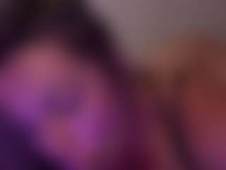 Live cam show with lesly Moore - Curvy Toys on SpunkLive
