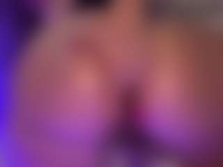 Live cam show with lesly Moore - BBW Young Adult on SinfulBabes