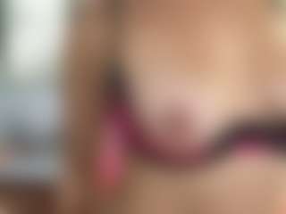lesly Moore's Live Sex Cam Show