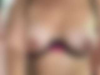 lesly Moore's Live Sex Cam Show