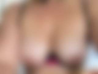lesly Moore's Live Sex Cam Show