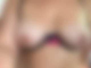 lesly Moore's Live Sex Cam Show
