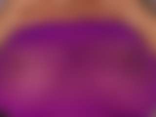 Live cam show with lesly Moore - Lush Big Tits on Camsoda