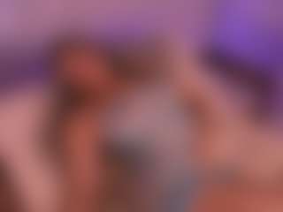 Live cam show with lesly Moore - Sexy on Camsoda