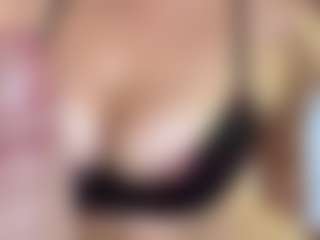 lesly Moore's Live Sex Cam Show