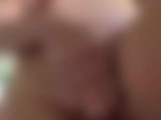 Live cam show with lesly Moore - Cum Curvy on Camsoda